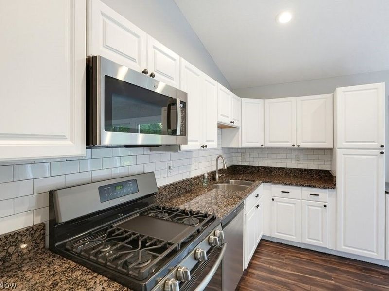 7817 Cambridge Drive, Brecksville, OH 44141 Photo 20