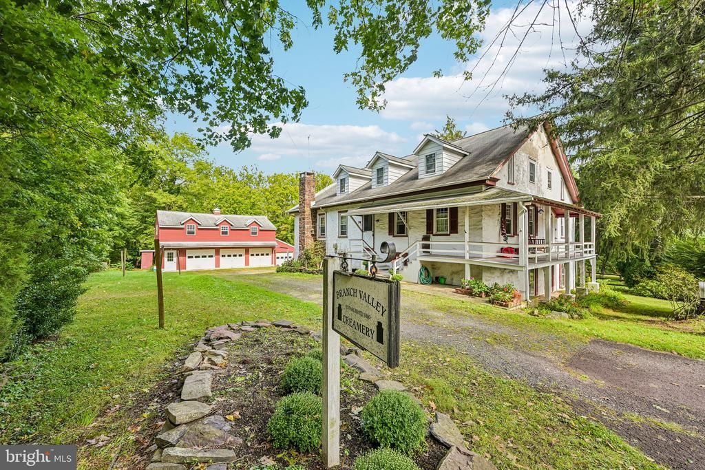 525 CREAMERY ROAD, TELFORD, PA 18969