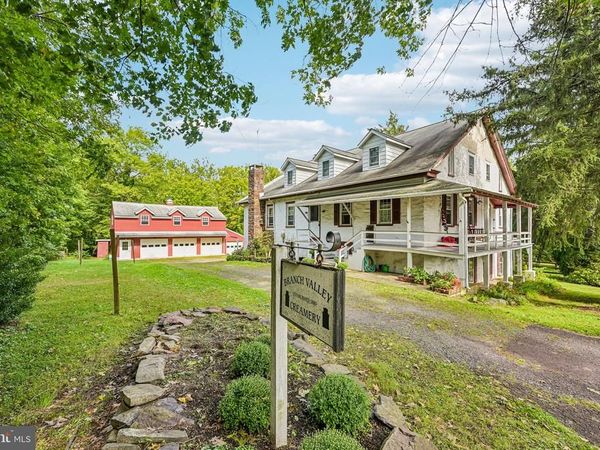 525 CREAMERY ROAD, TELFORD, PA 18969