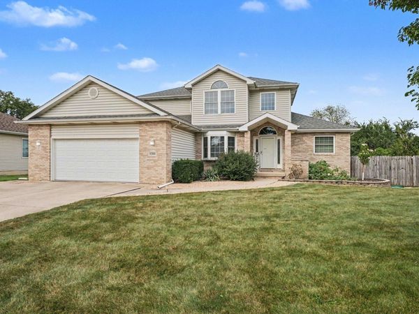 6300 Pershing Road , Schererville, IN 46375