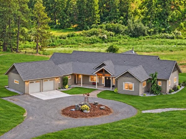 10638 HANGMAN VALLEY Rd, Spokane, WA 99224