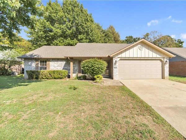 1705 Sarah Lane , Springdale, AR 72762
