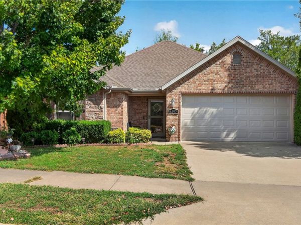 6197 S 43rd Street , Rogers, AR 72758