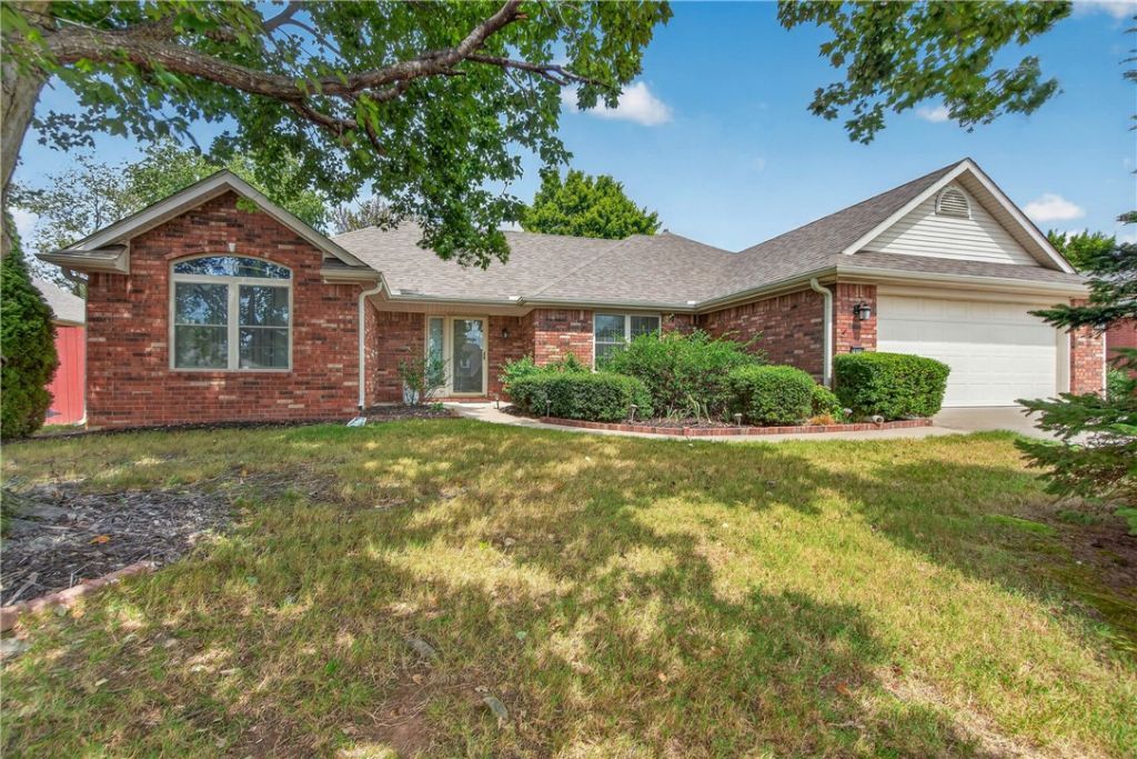 2806 Amberwood Street, Springdale, AR 72762 Main Photo