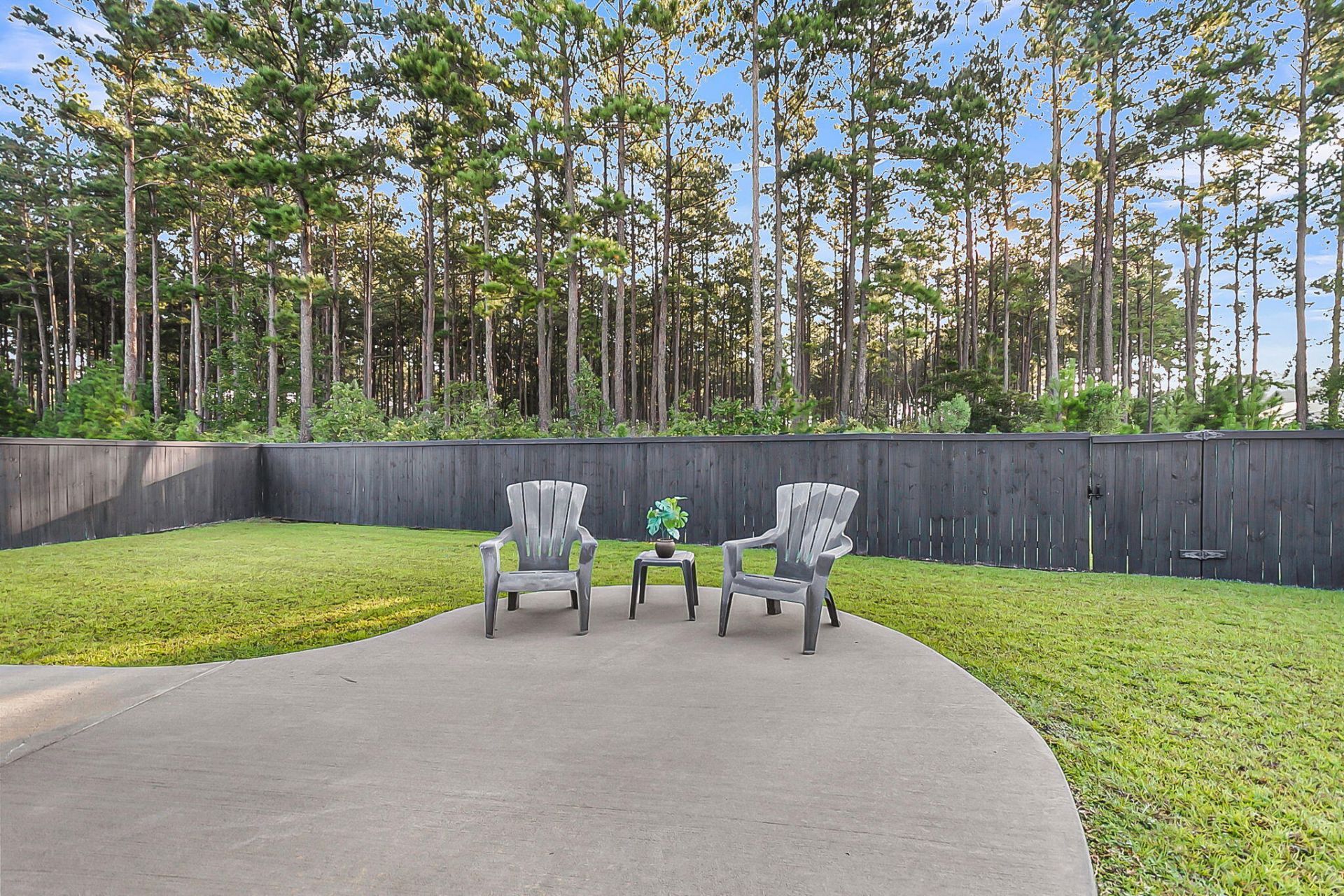 207 Greenwich Drive Photo 40