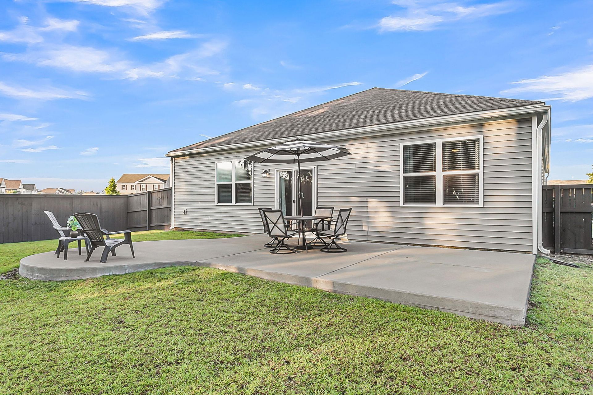 207 Greenwich Drive Photo 42
