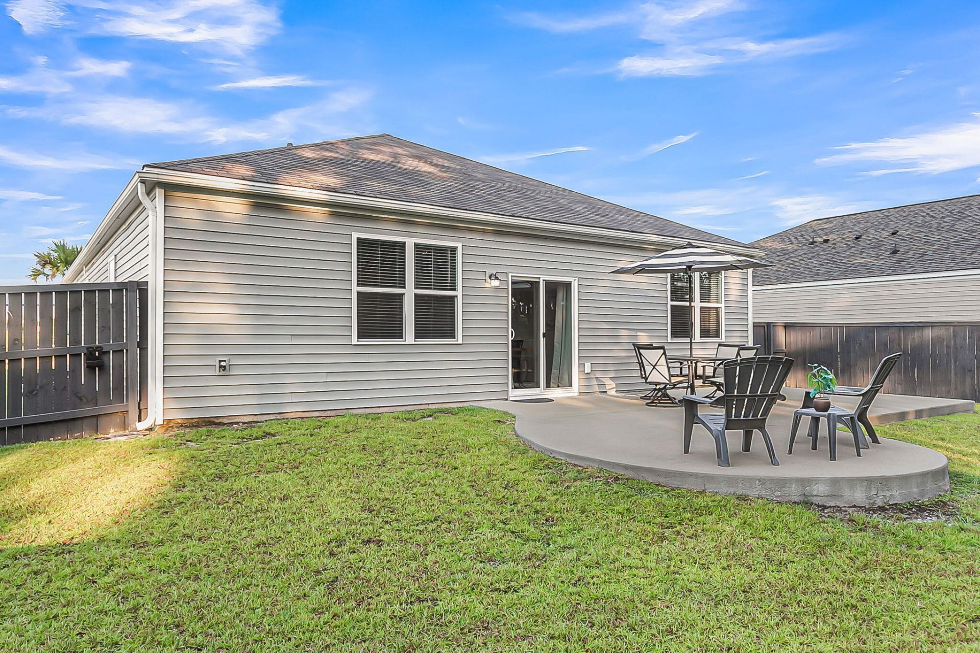 207 Greenwich Drive Photo 44