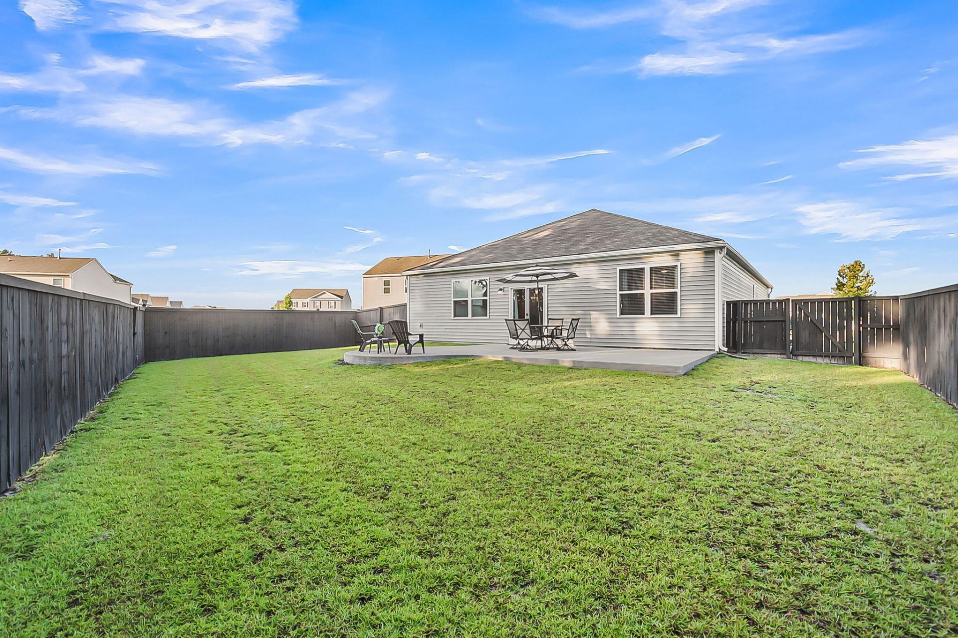 207 Greenwich Drive Photo 45