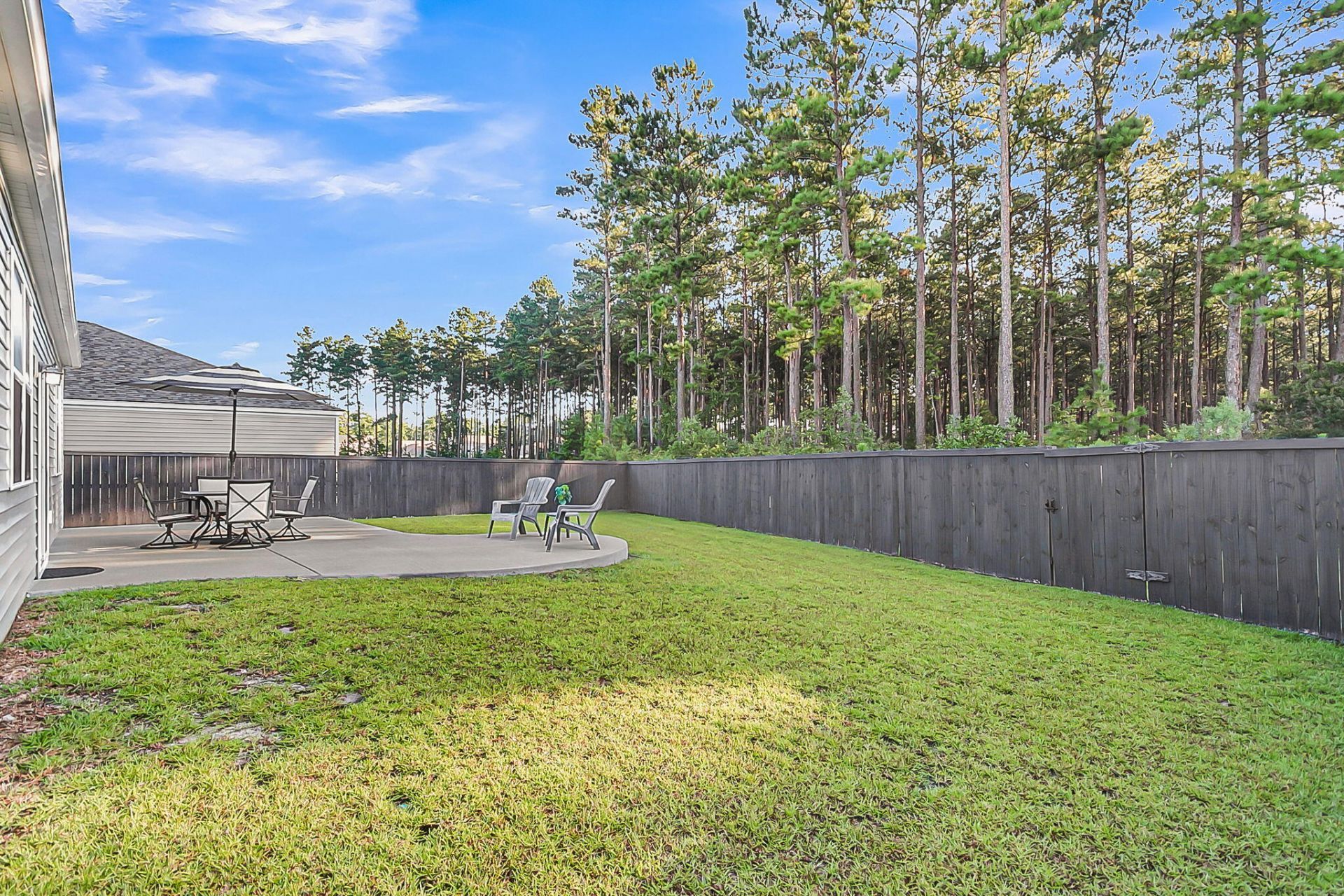 207 Greenwich Drive Photo 46