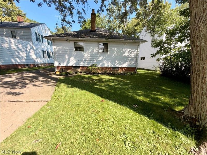 1754 Sunview Road, Lyndhurst, OH 44124 Photo 19