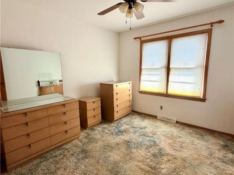 1754 Sunview Road, Lyndhurst, OH 44124 Photo 8