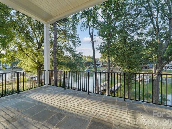 21216 Rio Oro Drive , Cornelius, NC 28031