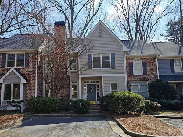 128 River Ridge Lane, Roswell, GA 30075