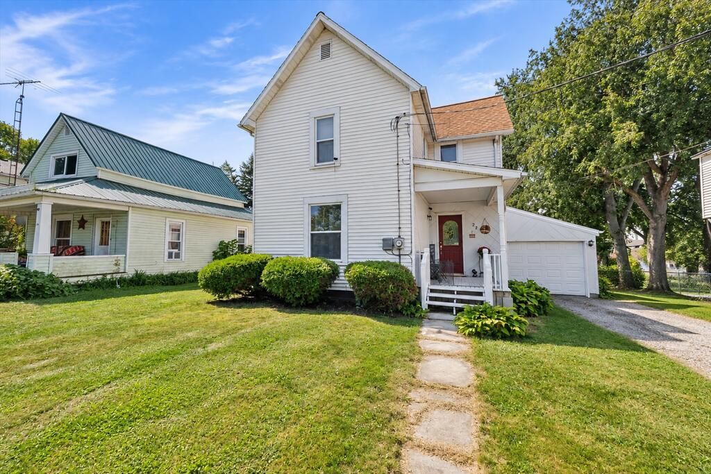 22 Mack Avenue, Shelby, OH 44875 Main Photo