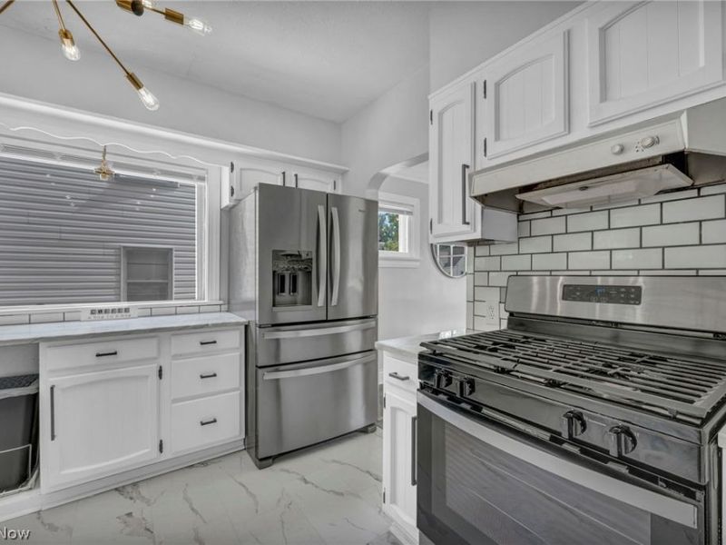 19413 Ridgewood Avenue, Warrensville Heights, OH 44122 Photo 13