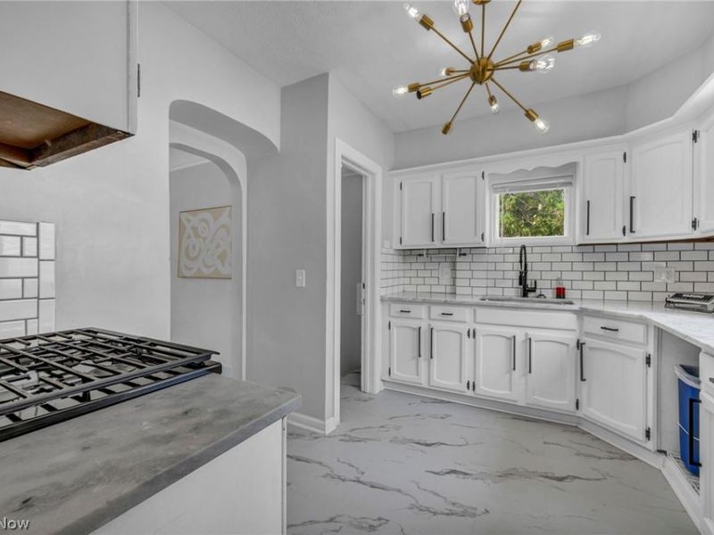 19413 Ridgewood Avenue, Warrensville Heights, OH 44122 Photo 14