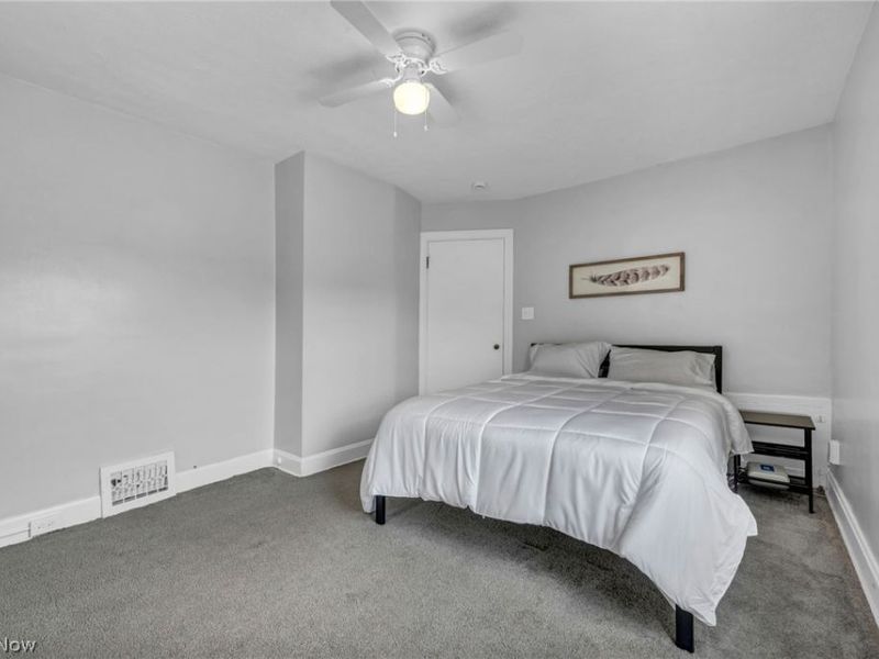 19413 Ridgewood Avenue, Warrensville Heights, OH 44122 Photo 17