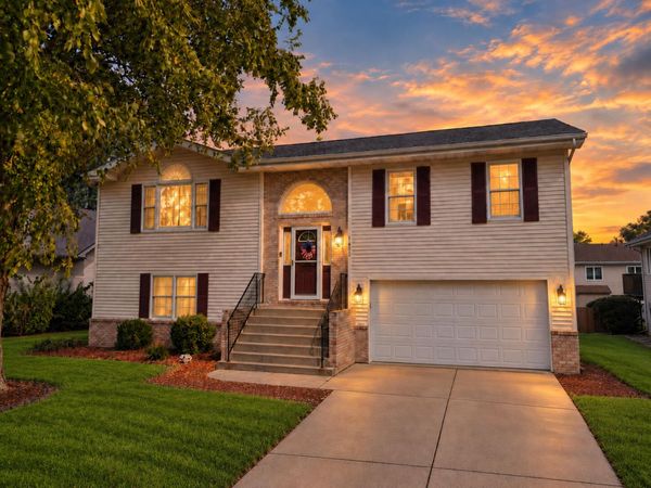 1602 Krame Drive, Crown Point, IN 46307