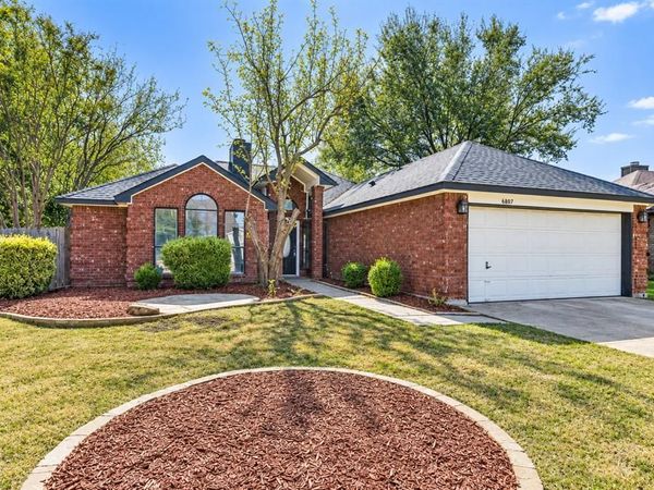 6807 Keeler Drive, Arlington, TX 76001