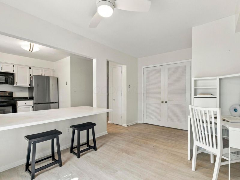 2811 Chateau Circle S, Unit 36, Upper Arlington, OH 43221 Photo 18