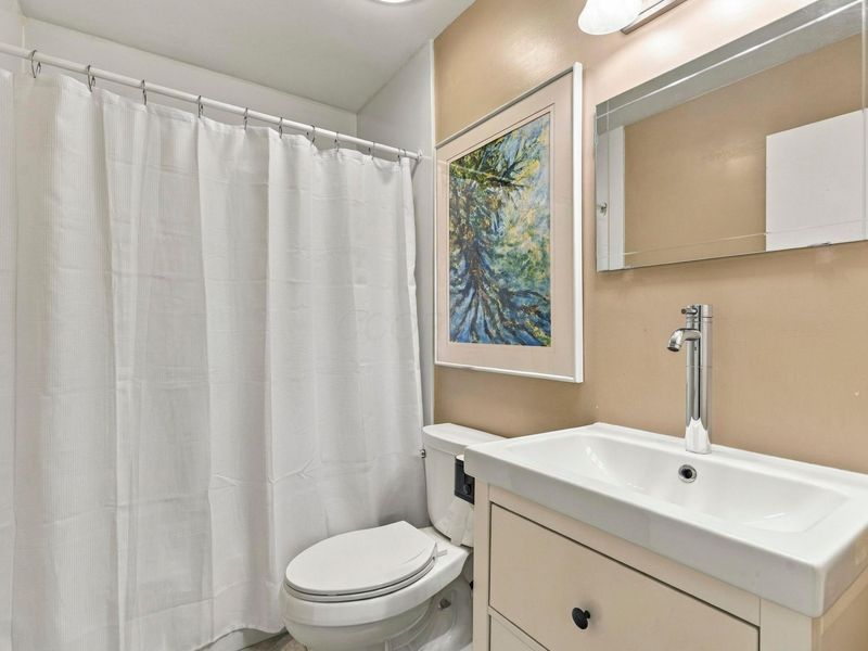 2811 Chateau Circle S, Unit 36, Upper Arlington, OH 43221 Photo 35