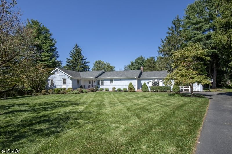 4 Brook Hollow Rd, Peapack Gladstone, NJ 07934 Main Photo