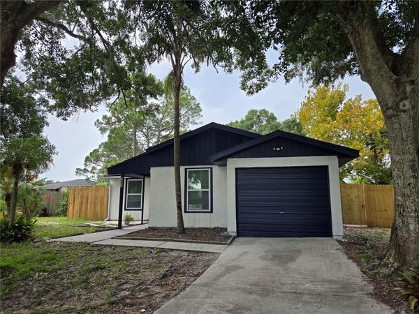 201 LAKE CHARLES COURT , OLDSMAR, FL 34677