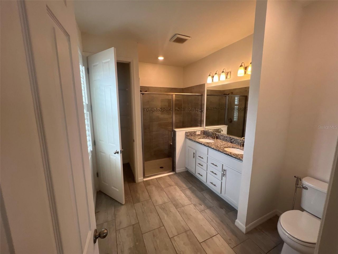 3504 74th Avenue Circle E, Sarasota, FL 34243 Photo