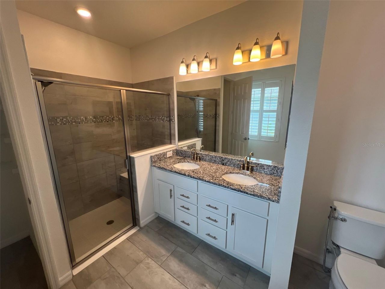 3504 74th Avenue Circle E, Sarasota, FL 34243 Photo