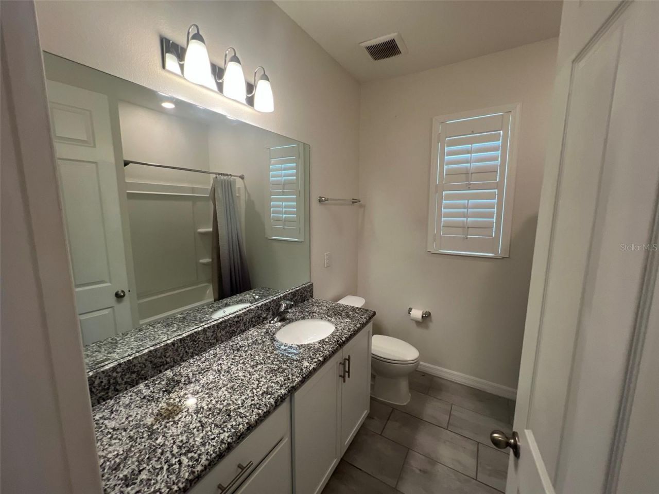 3504 74th Avenue Circle E, Sarasota, FL 34243 Photo