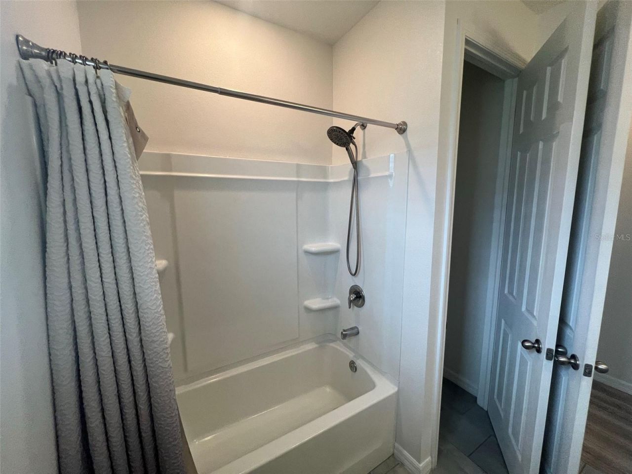 3504 74th Avenue Circle E, Sarasota, FL 34243 Photo