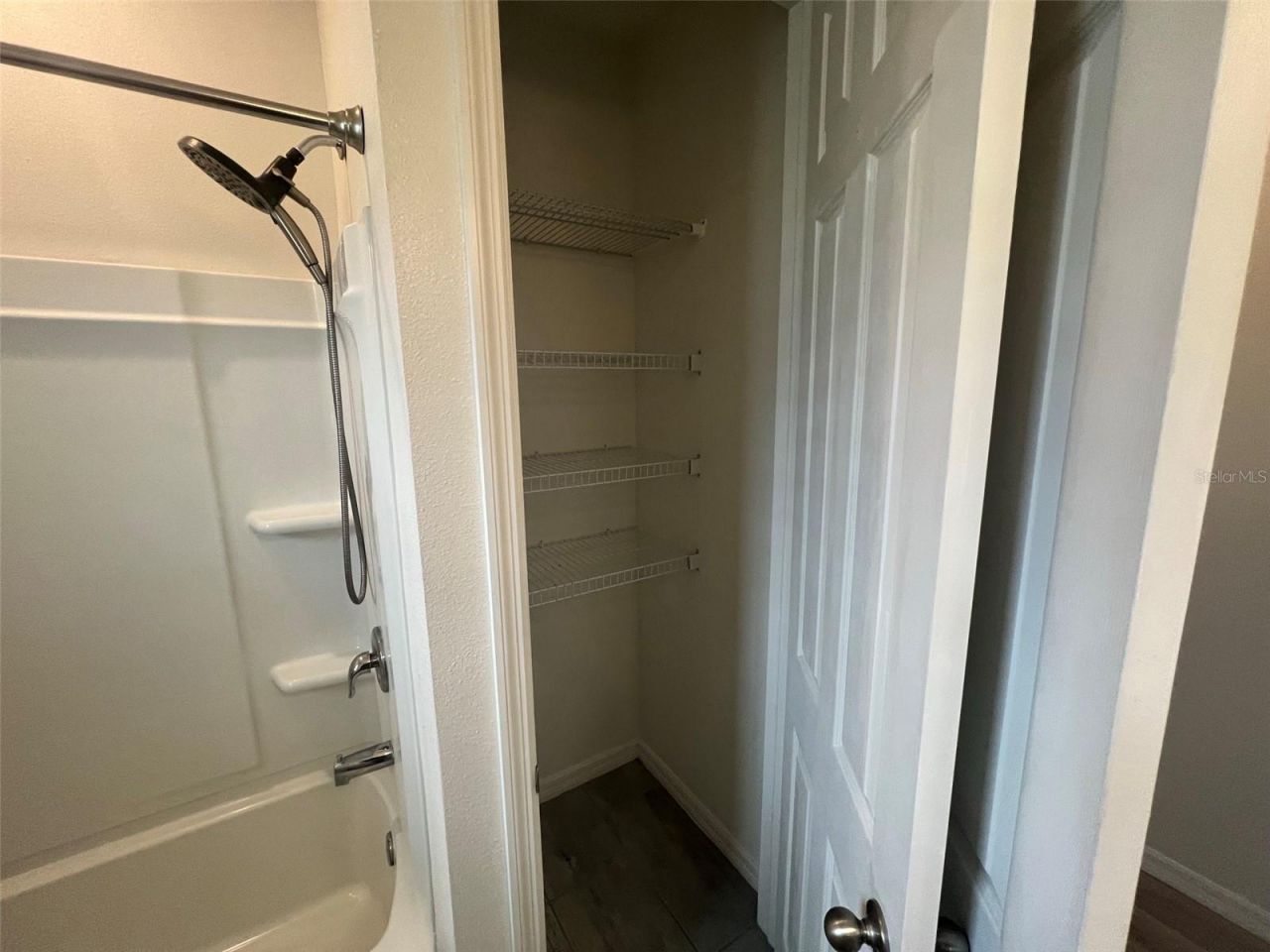 3504 74th Avenue Circle E, Sarasota, FL 34243 Photo