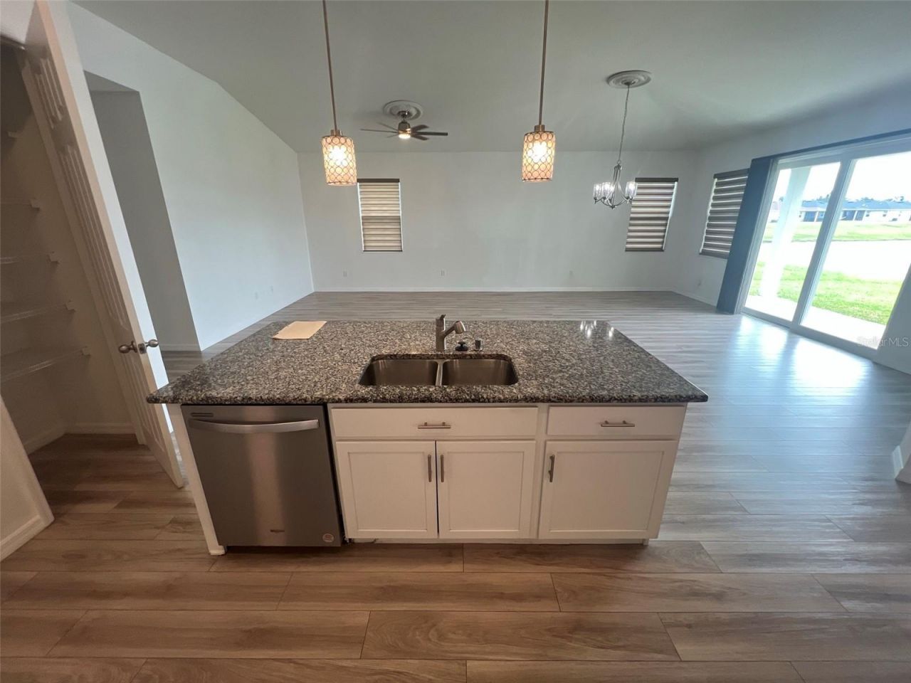 3504 74th Avenue Circle E, Sarasota, FL 34243 Photo