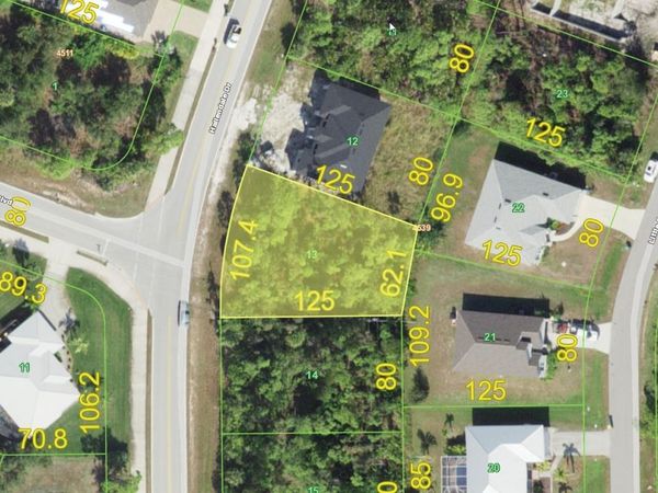 9500 HALLENDALE DRIVE , PORT CHARLOTTE, FL 33981