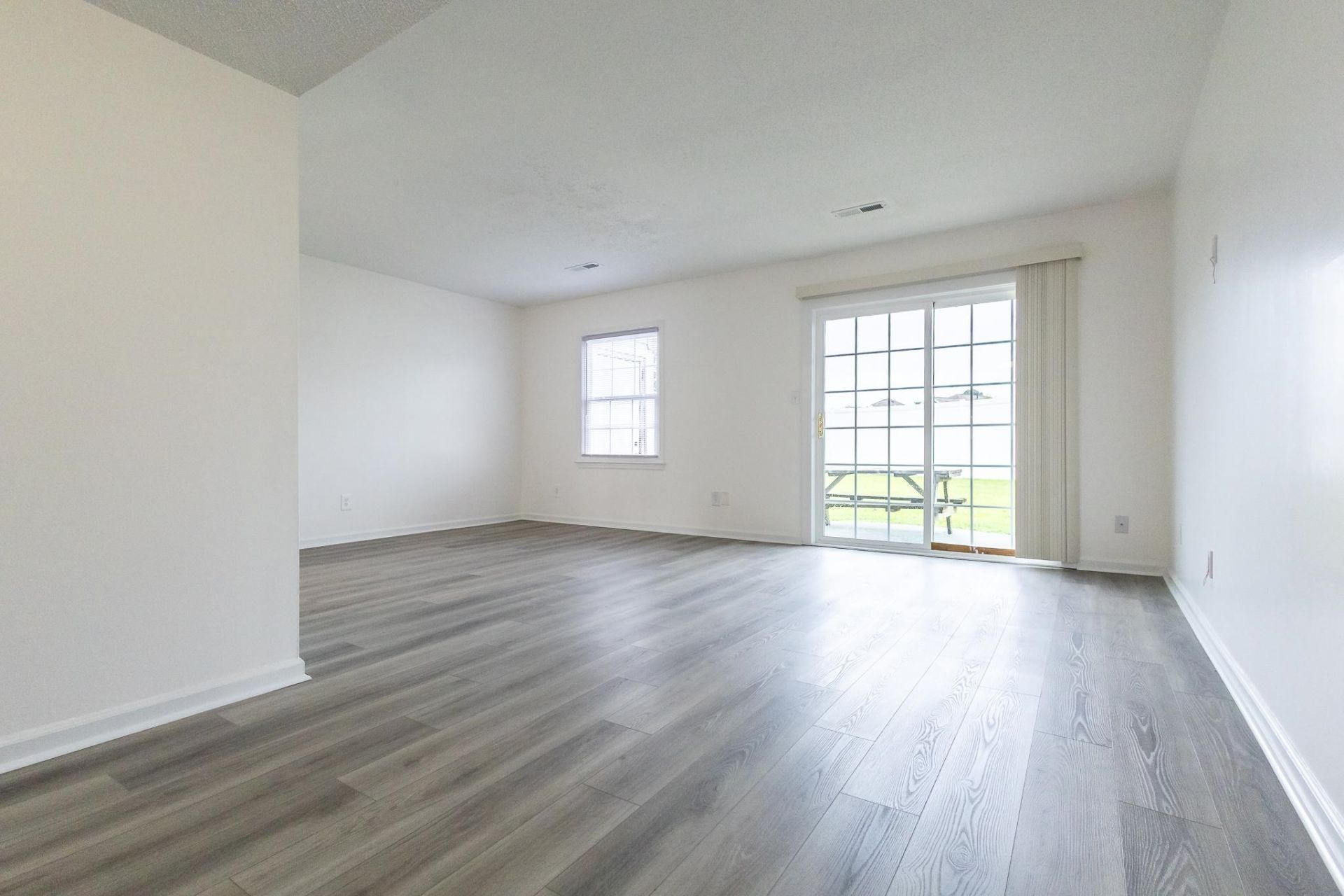 1709 Fawn Vista Dr. N  Photo 18