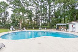 1709 Fawn Vista Dr. N  photo 4