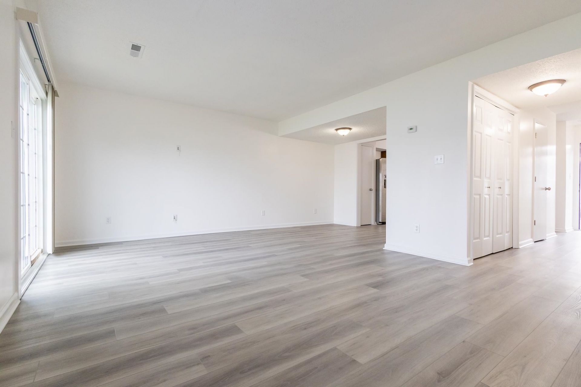 1709 Fawn Vista Dr. N  Photo 21