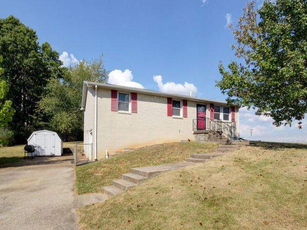 443 Appleton Dr , Clarksville, TN 37042