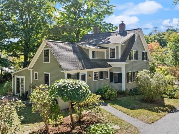52 South Main, Topsfield, MA 01983