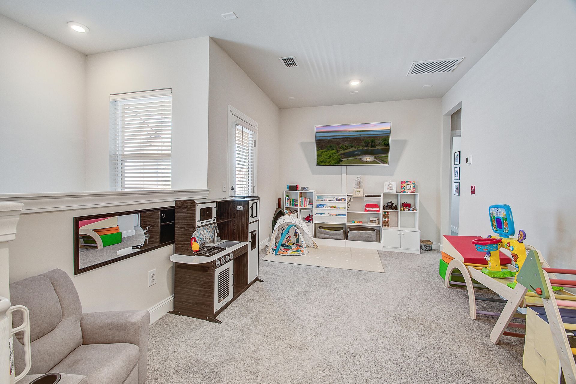 522 Spring Hollow Drive Photo 23