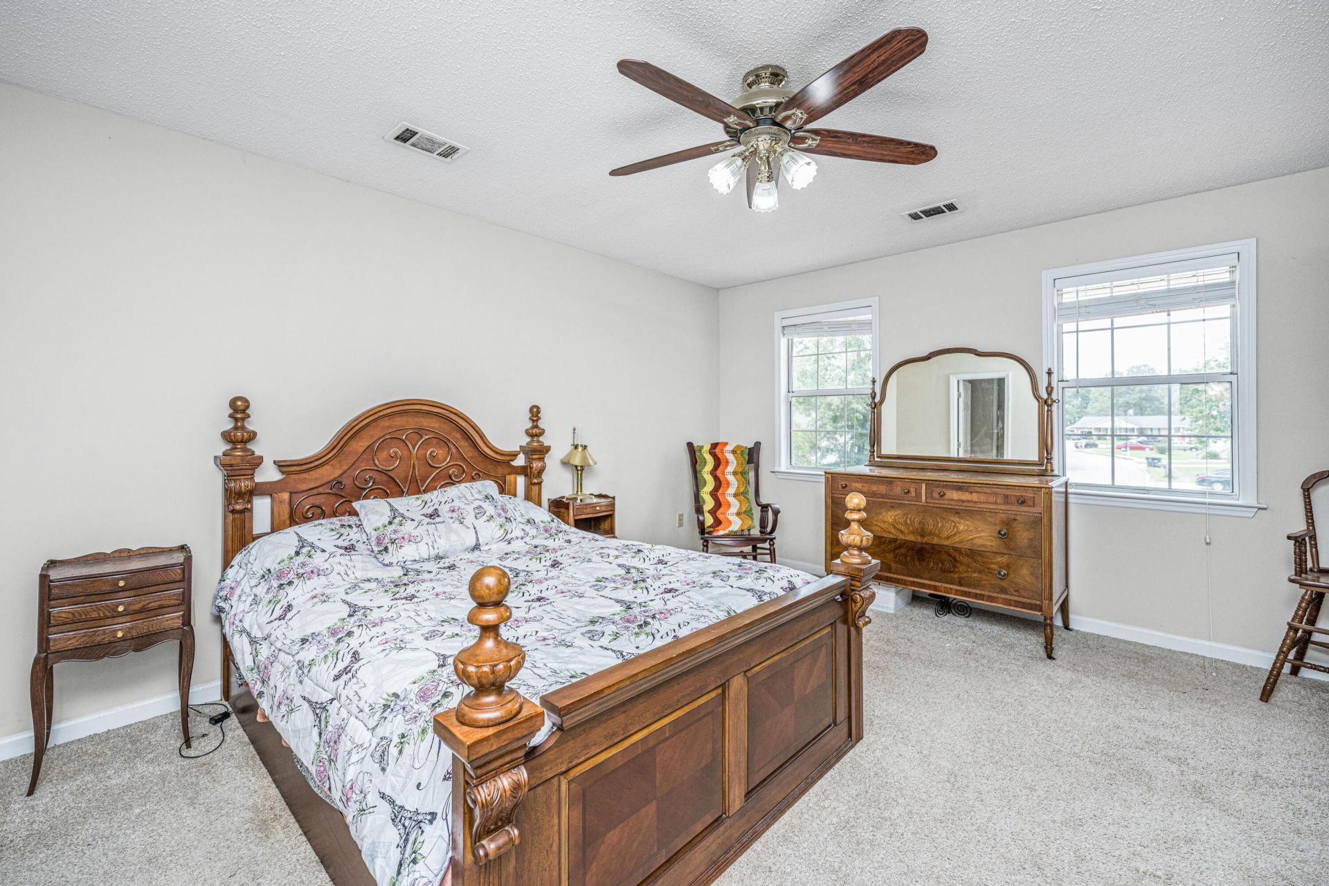 120 Trestlewood Drive Photo 21