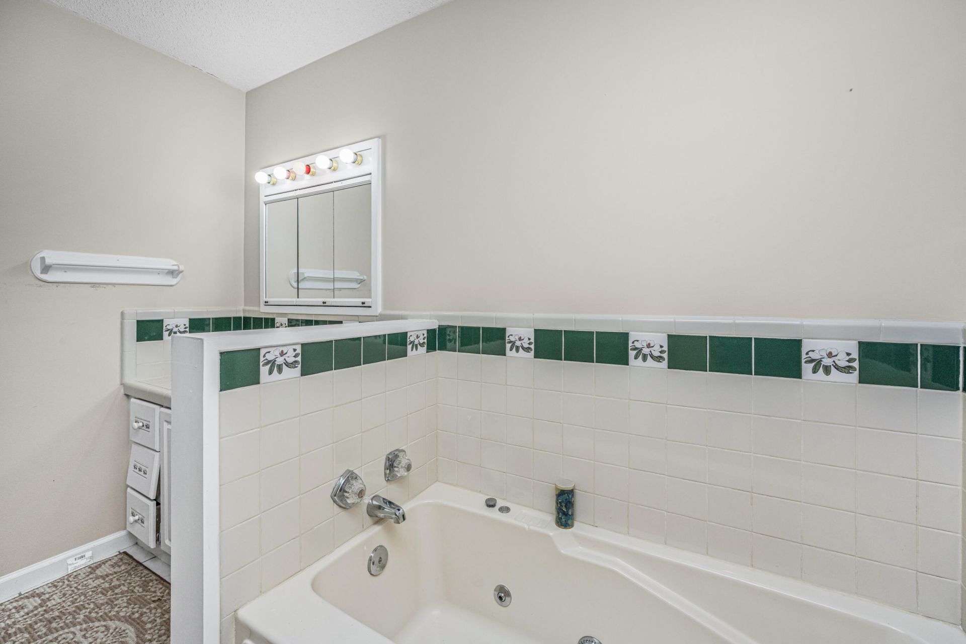 120 Trestlewood Drive Photo 24