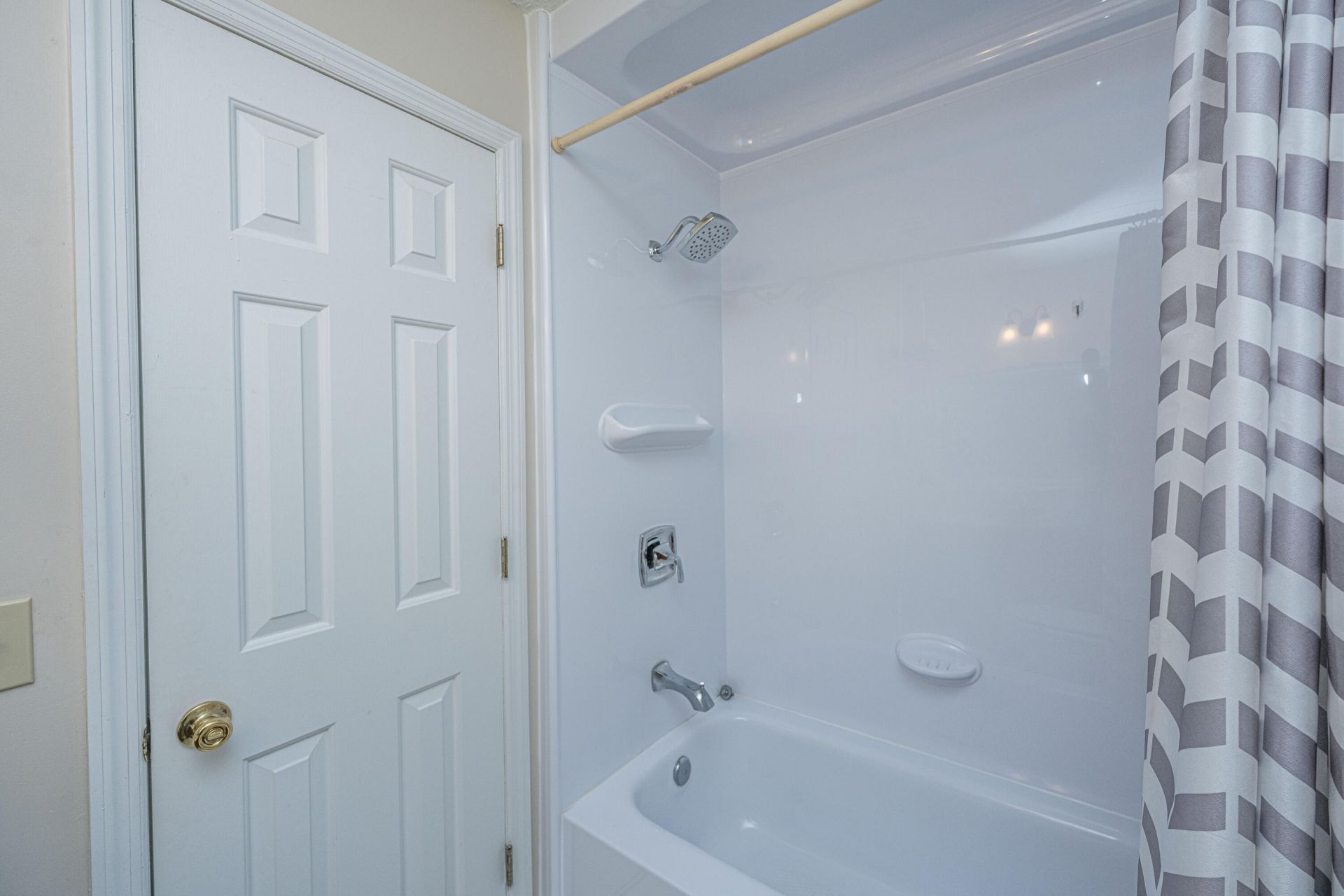 120 Trestlewood Drive Photo 31