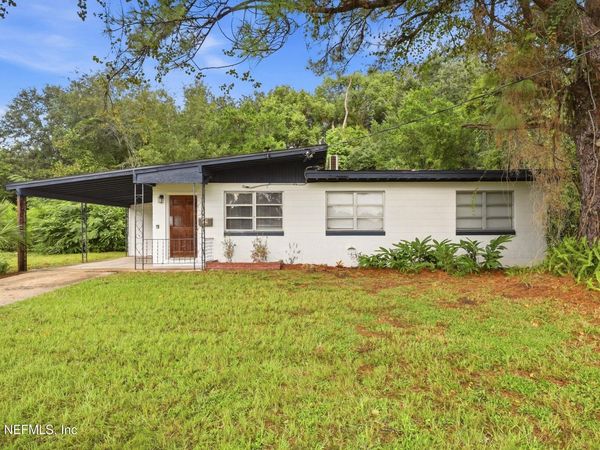 3748 FRYE Avenue W, Jacksonville, FL 32210