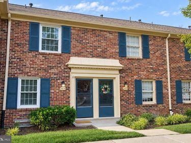 8414 PENSHURST DRIVE, Unit 590, SPRINGFIELD, VA 22152