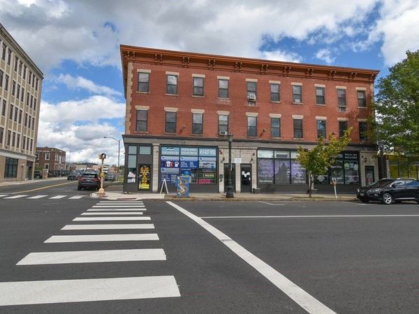 181-187 Chestnut St, Springfield, MA 01103