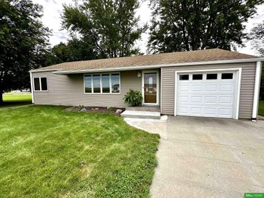 912 4th Street, Beemer, NE 68716