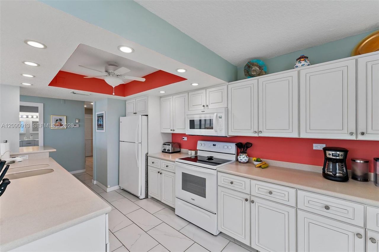 669 NE Plantation Rd , Unit 406, Hutchinson Island, FL 34996 Photo