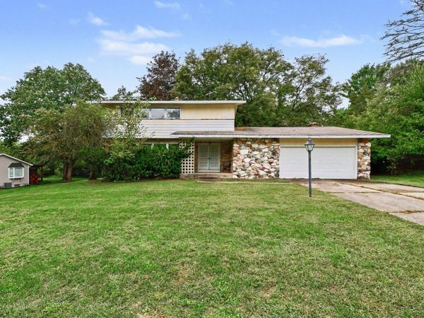 3423 Winterberry Court SE, Grand Rapids, MI 49546