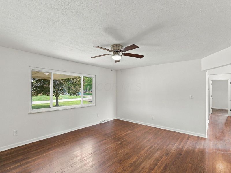 341 N Grener Avenue, Columbus, OH 43228 Photo 16